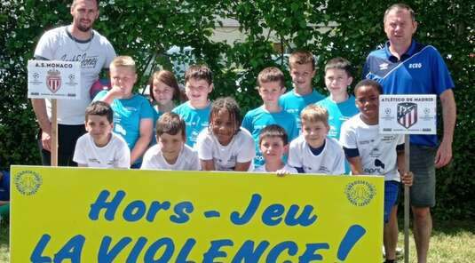 Nos U8/U9 en challenge « HORS JEU LA VIOLENCE » à Beaucé. 